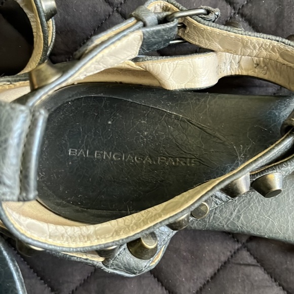Balenciaga Grey Arena Double Wrap Studded Flat Sandals - 38 - Picture 2 of 5